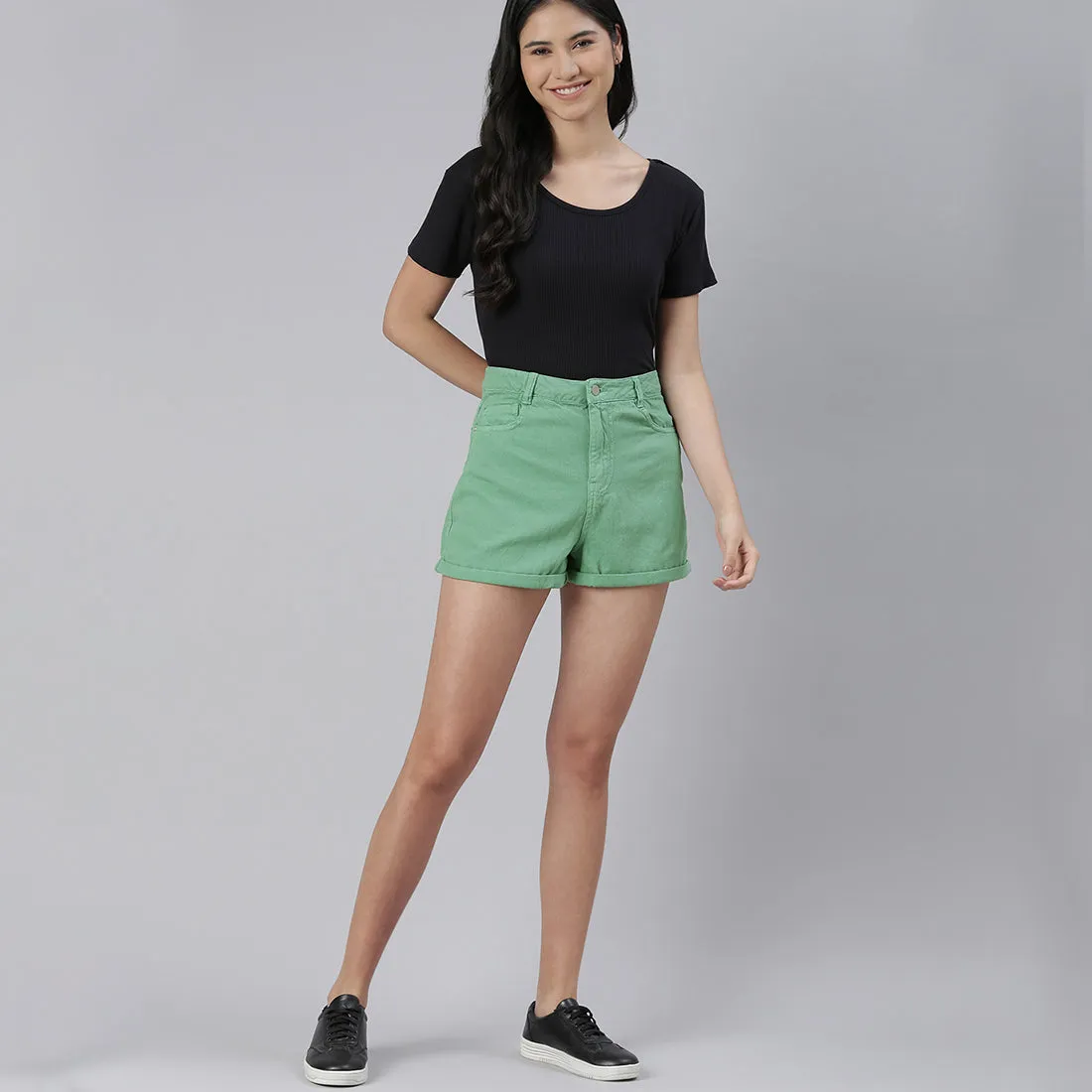 Green Basic Upturn Hem Shorts